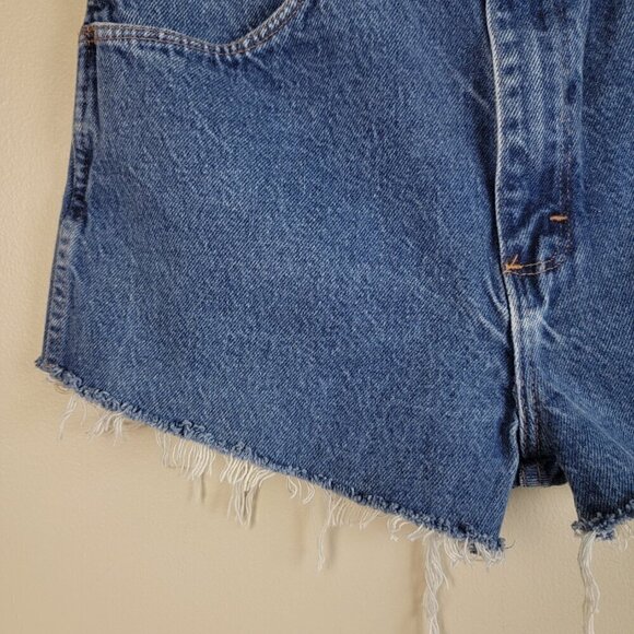 VTG Rustler Cutoff High Rise Medium Blue Wash Frayed Jean Mom Relaxed Shorts 2 4 - Picture 6 of 11